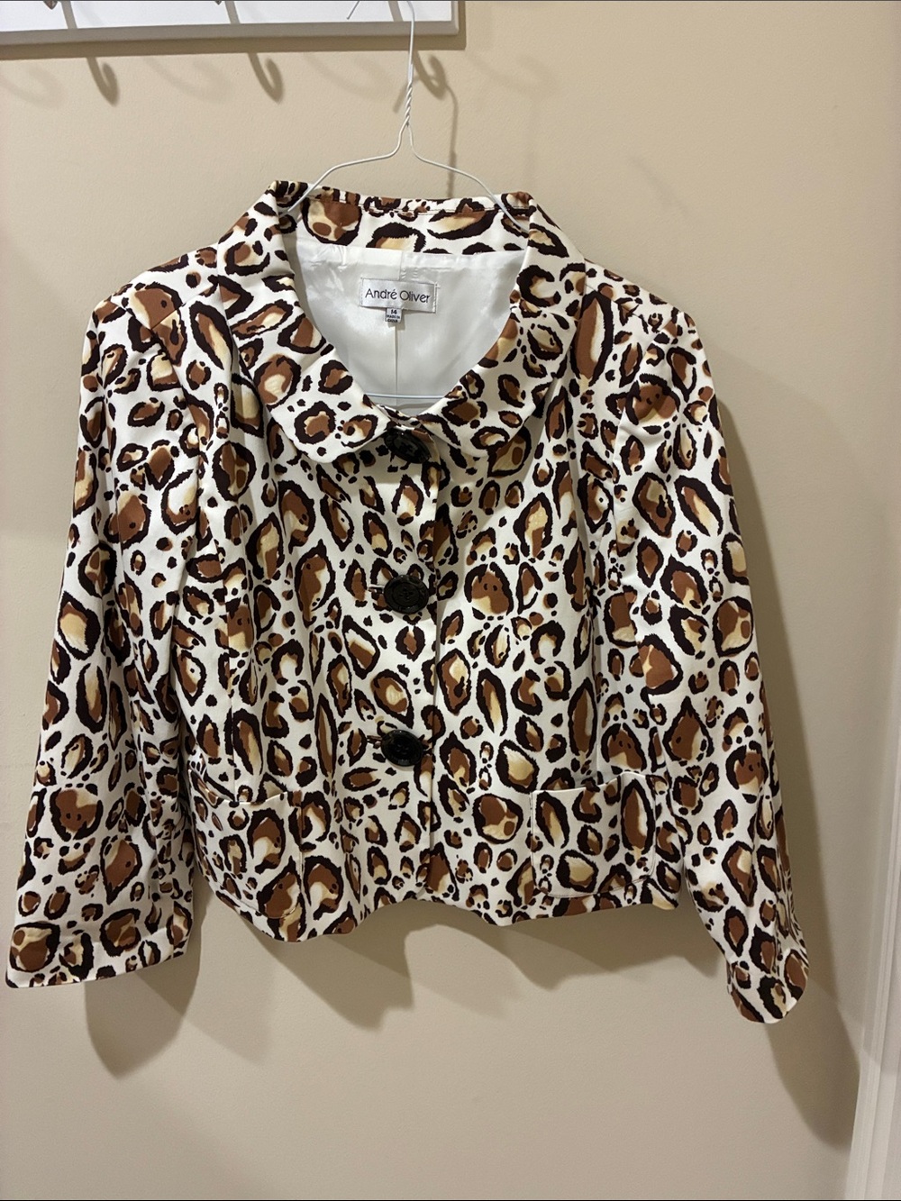 Andre Oliver Leopard Print Cropped Jacket - White, Brown & Black